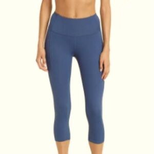 Z by Zella crop leggings, EUC, S, matching bra available in separate listing.